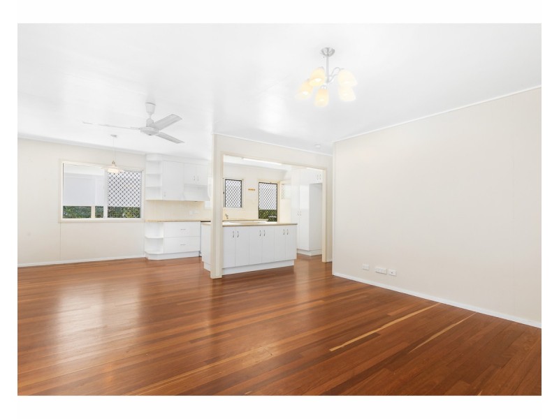 122 Menzies Street, Park Avenue QLD 4701