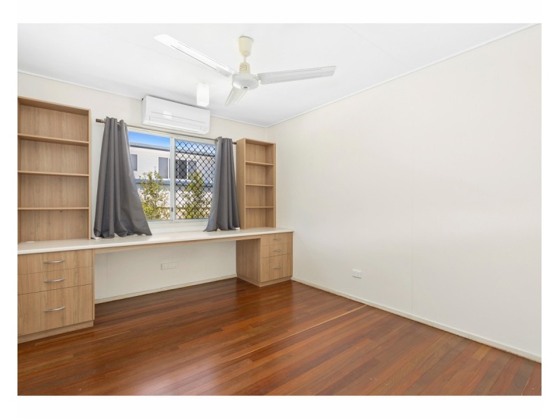 122 Menzies Street, Park Avenue QLD 4701