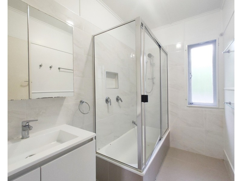 3 Headrick Street, Wandal QLD 4700