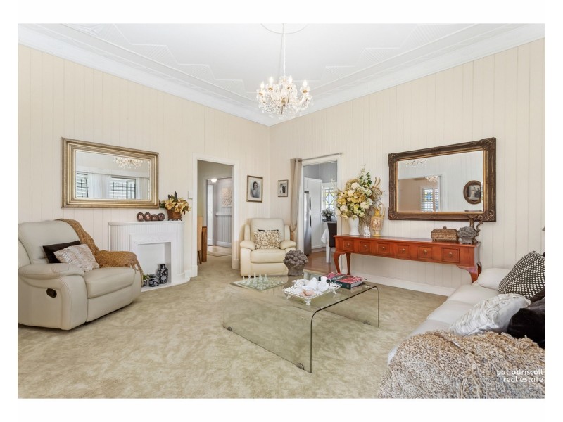 19 Henry Street, The Range QLD 4700