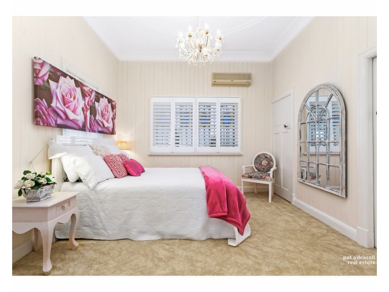 19 Henry Street, The Range QLD 4700