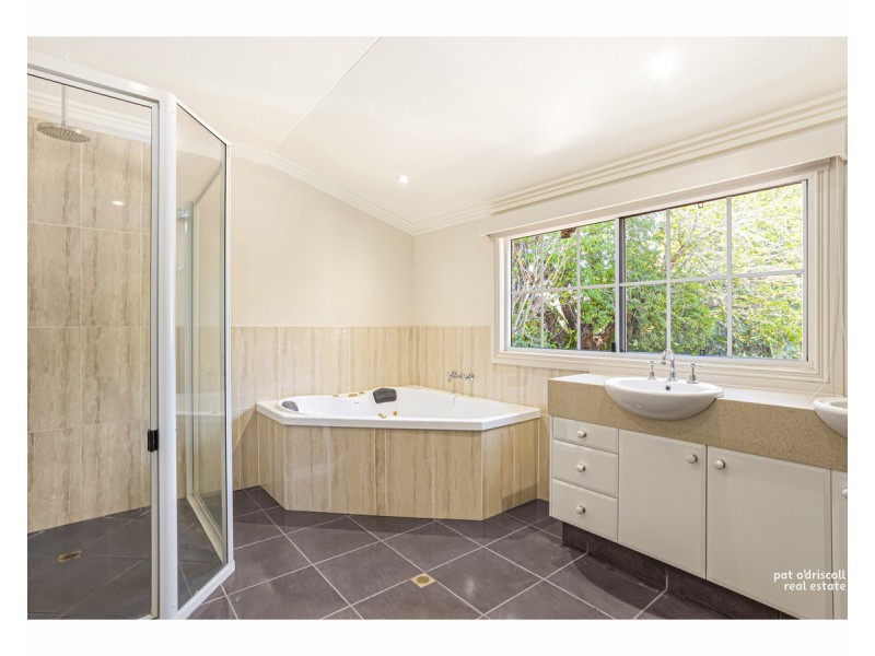 188 Upper Dawson Road, The Range QLD 4700