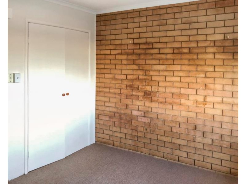 2/227 Flowers Avenue, Frenchville QLD 4701