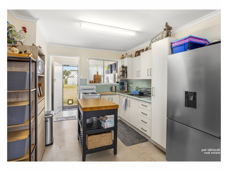 232 Richardson Road, Park Avenue QLD 4701