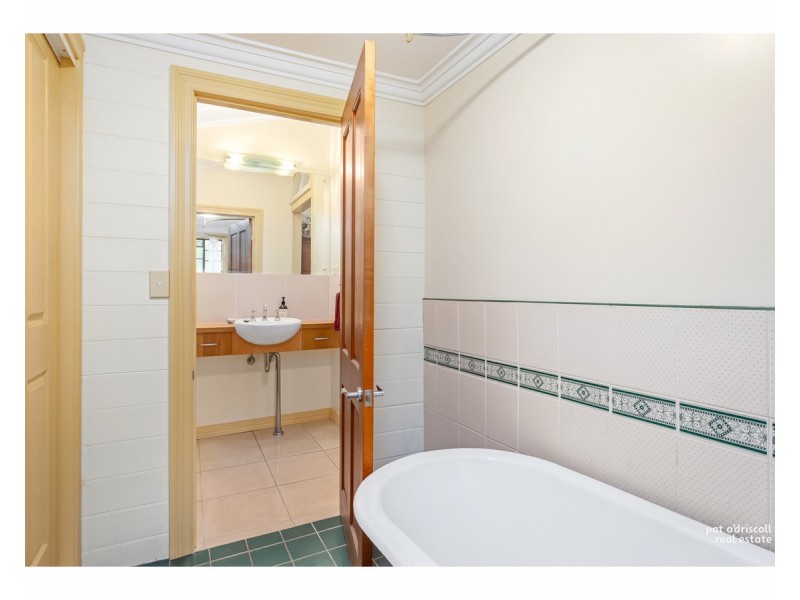 86 Penlington Street, The Range QLD 4700