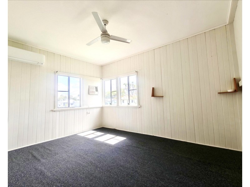 298 Waterloo Street, Berserker QLD 4701