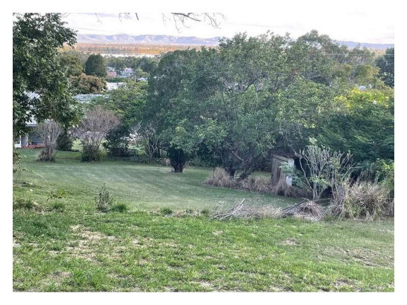 357 Hinds Street, Koongal QLD 4701