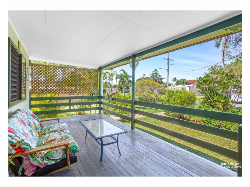 60 Limpus Avenue, Keppel Sands QLD 4702