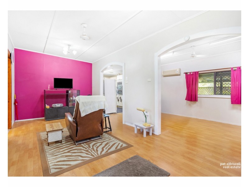 60 Limpus Avenue, Keppel Sands QLD 4702