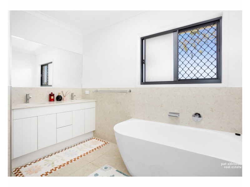 27 Sheldon Road, Rockyview QLD 4701