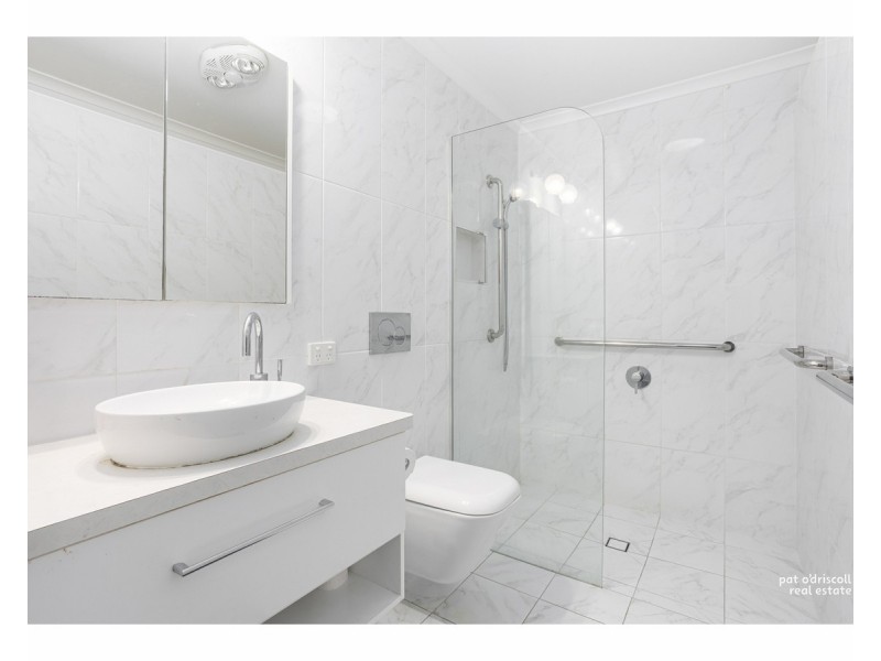 40 King Street, The Range QLD 4700