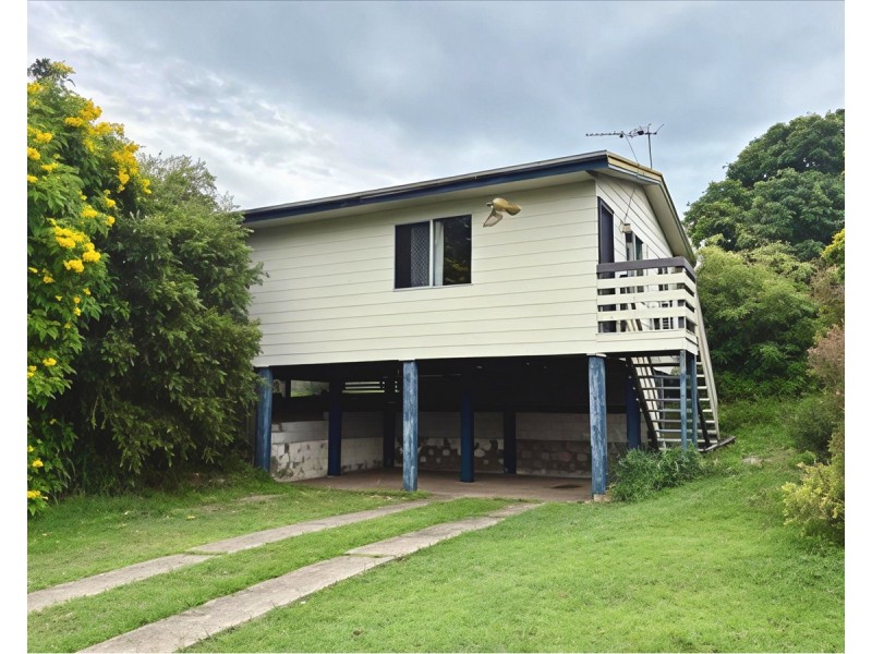 140 Park Street, Park Avenue QLD 4701