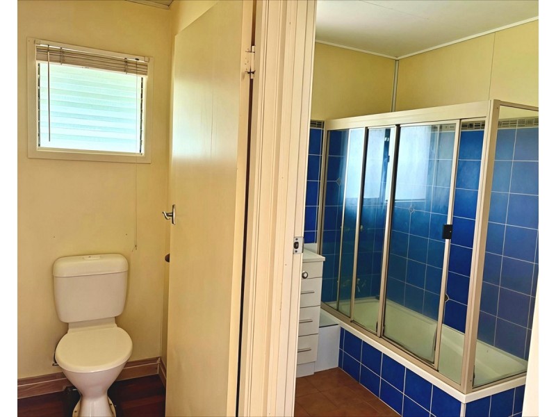 140 Park Street, Park Avenue QLD 4701