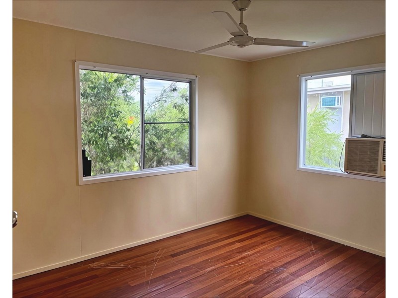 140 Park Street, Park Avenue QLD 4701