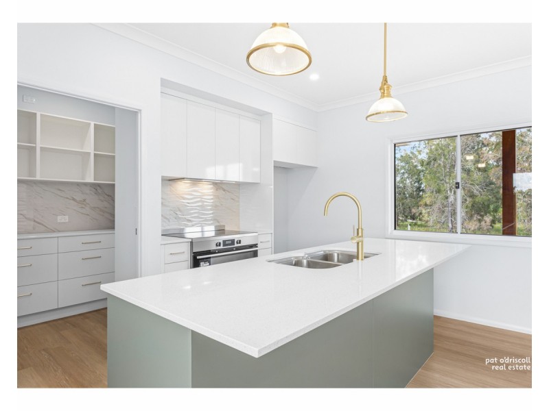 877 Belmont Road, Glenlee QLD 4711