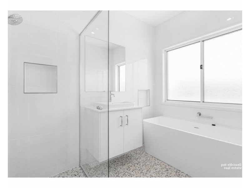 877 Belmont Road, Glenlee QLD 4711