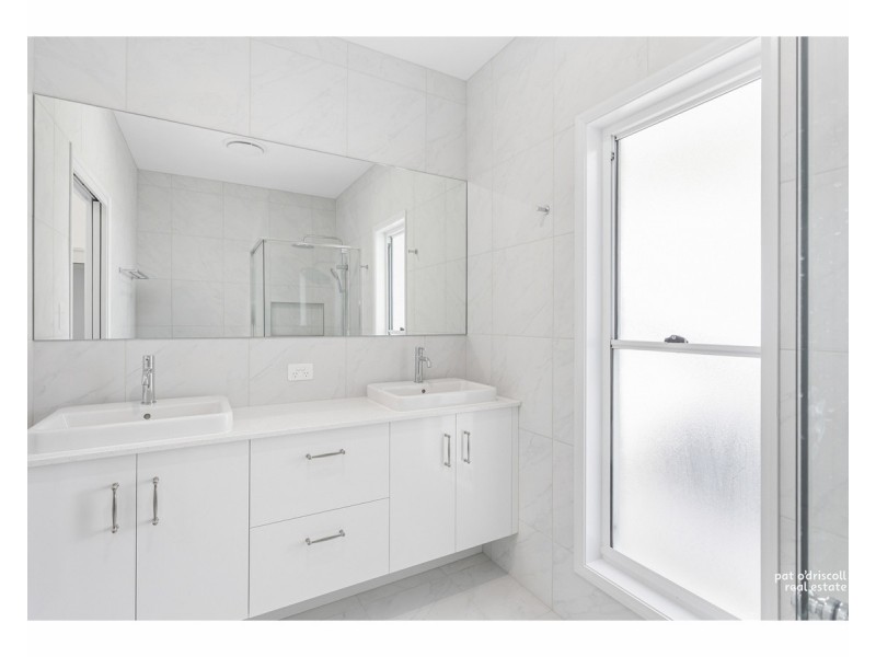 877 Belmont Road, Glenlee QLD 4711