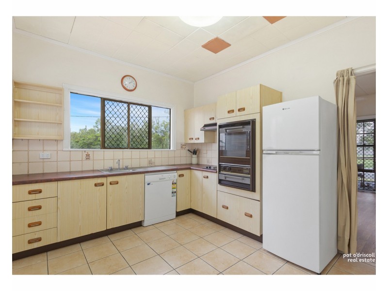 220 Lion Creek Road, Wandal QLD 4700