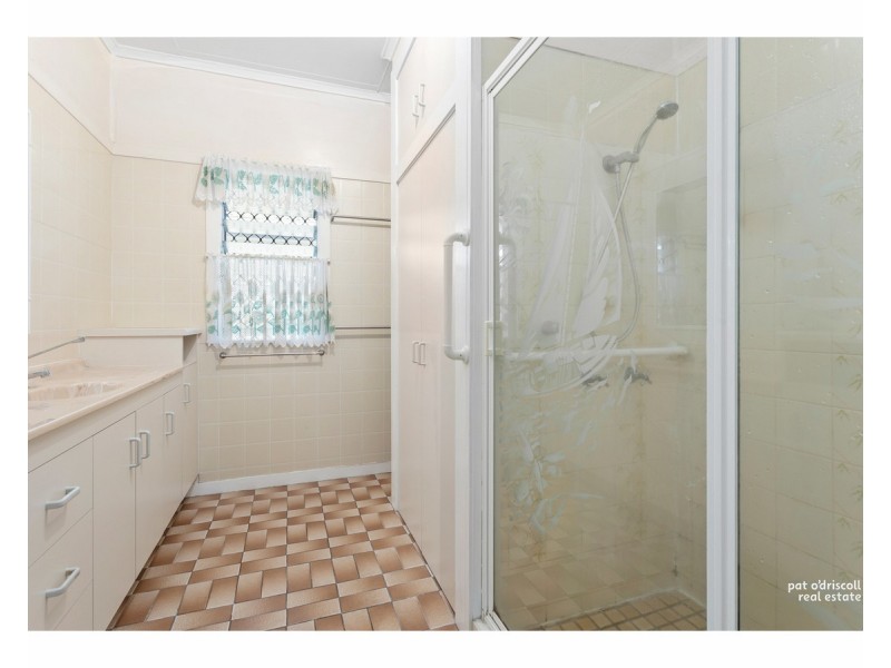 220 Lion Creek Road, Wandal QLD 4700