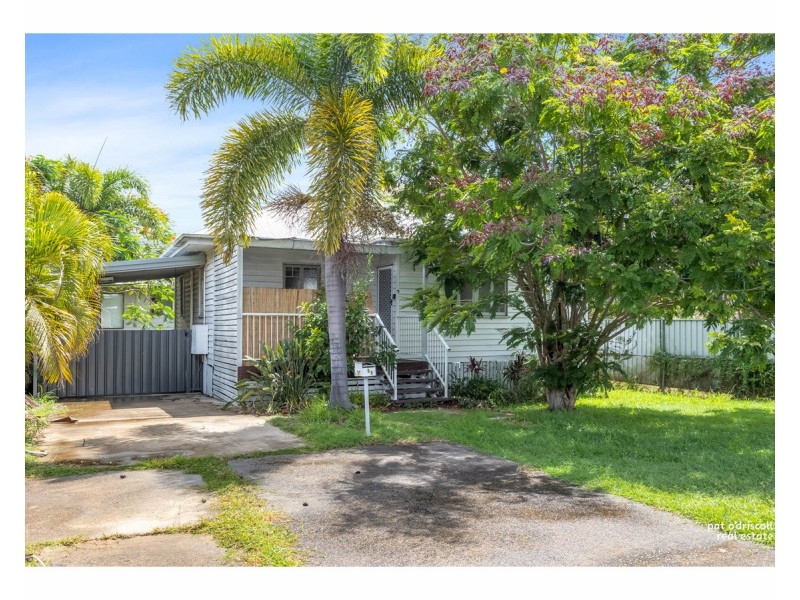 2/5 Dowling Street, Park Avenue QLD 4701