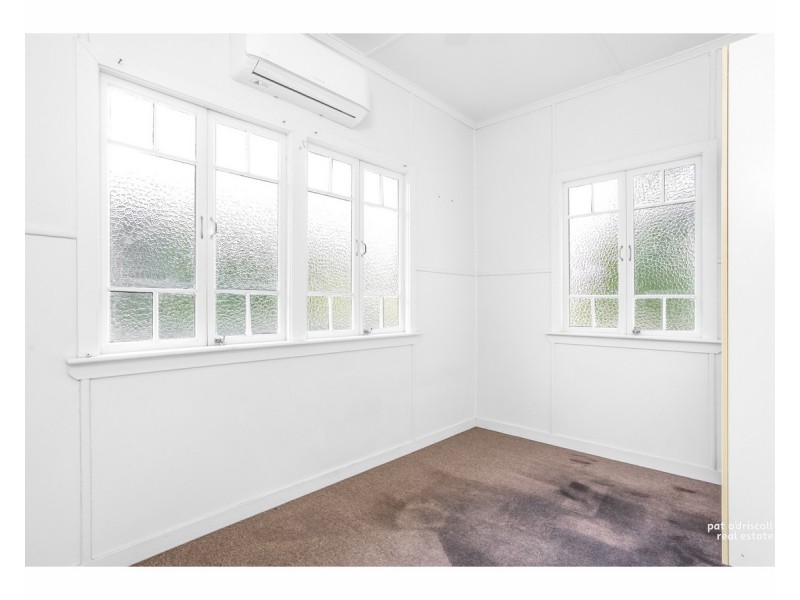 2/5 Dowling Street, Park Avenue QLD 4701