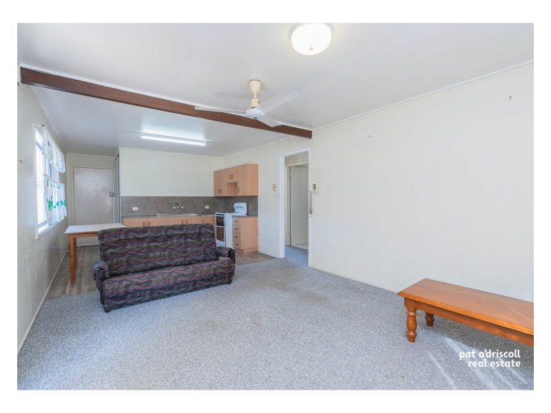 2/146 Dee Street, Koongal QLD 4701