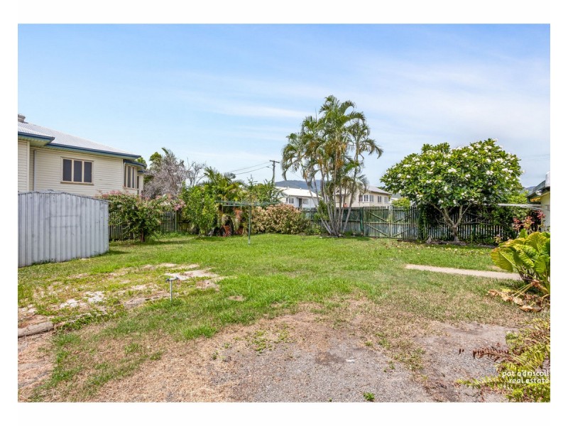 111 Leamington Street, Berserker QLD 4701