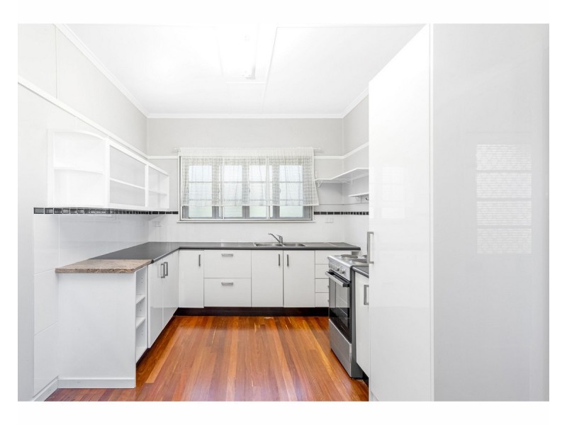 100 Robinson Street, Frenchville QLD 4701