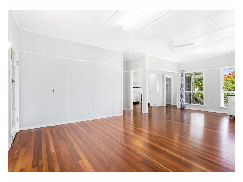 100 Robinson Street, Frenchville QLD 4701