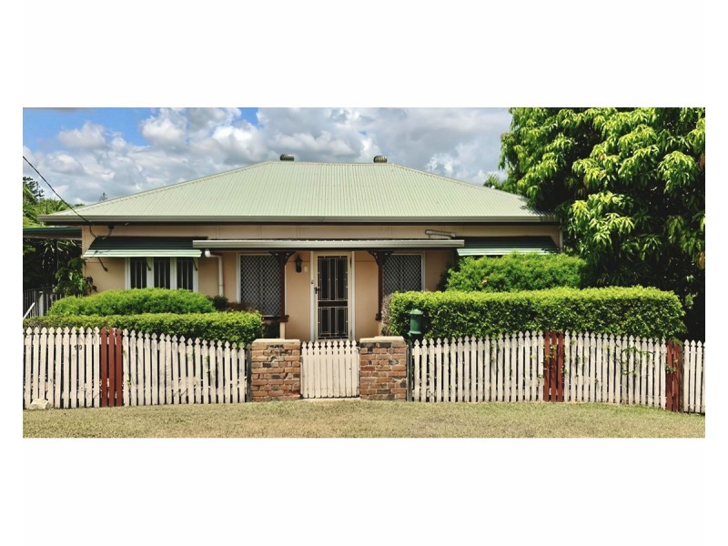 19 Meade Street, Wandal QLD 4700