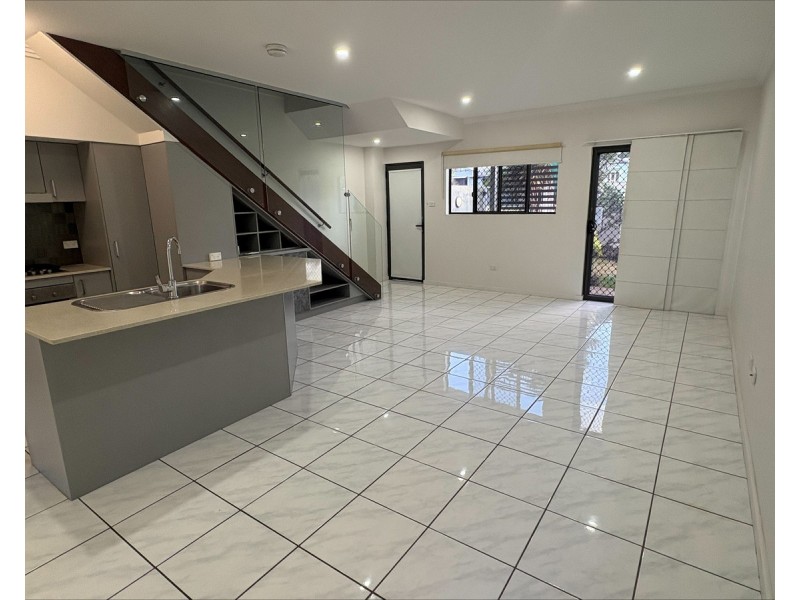 3/76 Wandal Road, Wandal QLD 4700