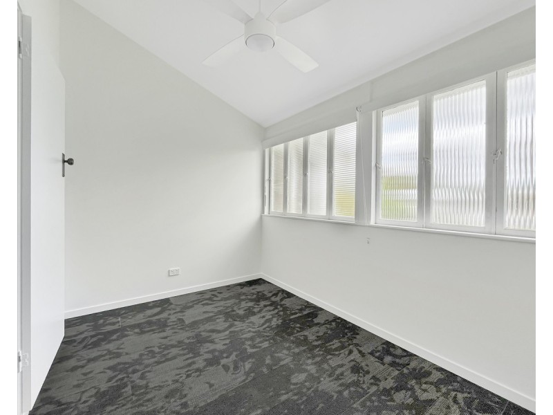 111 Robinson Street, Frenchville QLD 4701