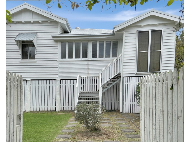 111 Robinson Street, Frenchville QLD 4701