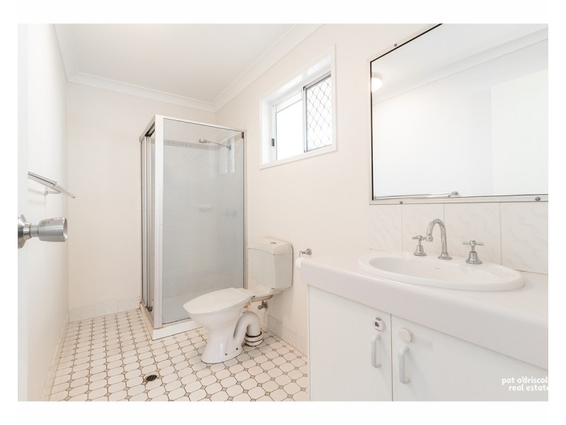 13 Stenlake Avenue, Kawana QLD 4701