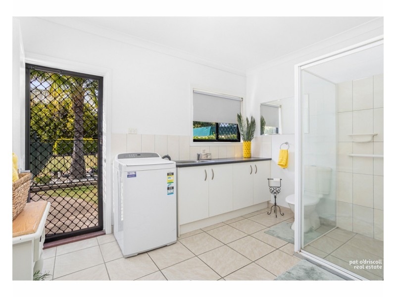 8 Renshaw Street, Park Avenue QLD 4701