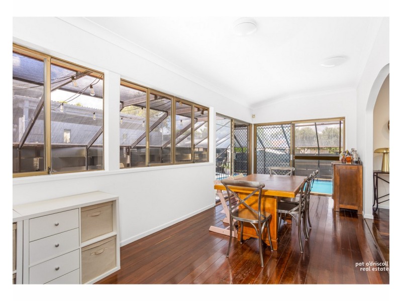 82 Brecknell Street, The Range QLD 4700