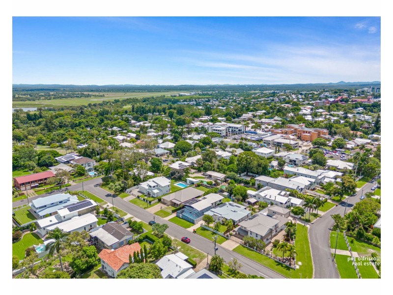 82 Brecknell Street, The Range QLD 4700