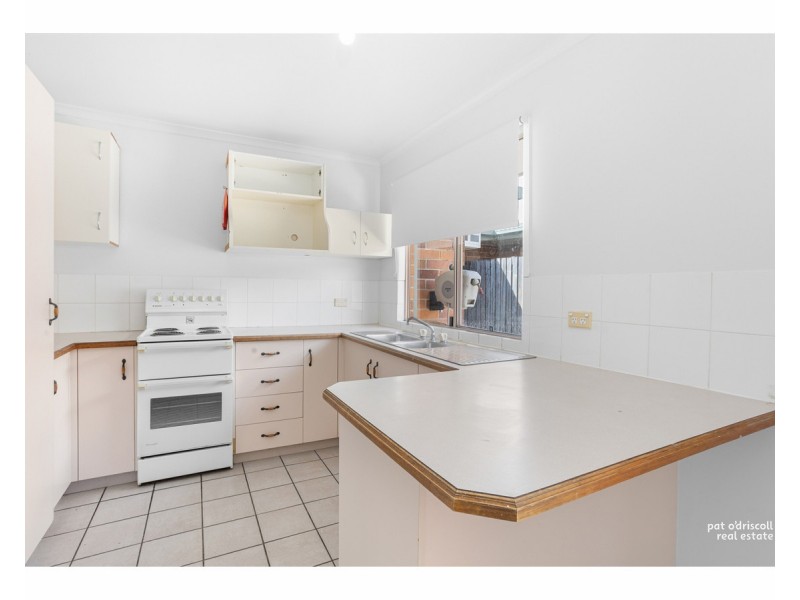 1/14 Kawana Close, Kawana QLD 4701