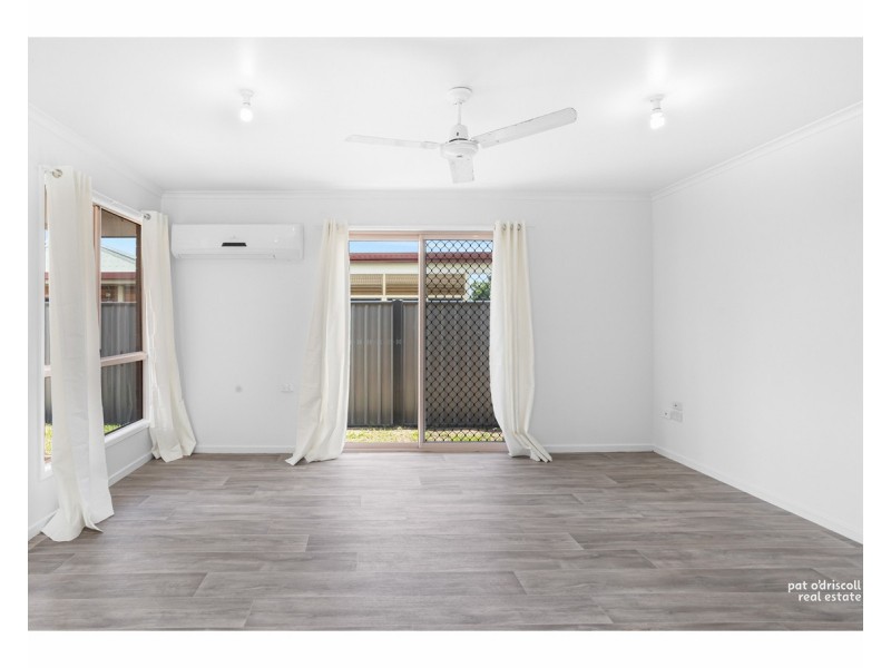 1/14 Kawana Close, Kawana QLD 4701