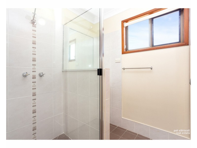 2/12 Davis Street, Allenstown QLD 4700