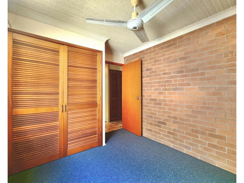 2/12 Davis Street, Allenstown QLD 4700