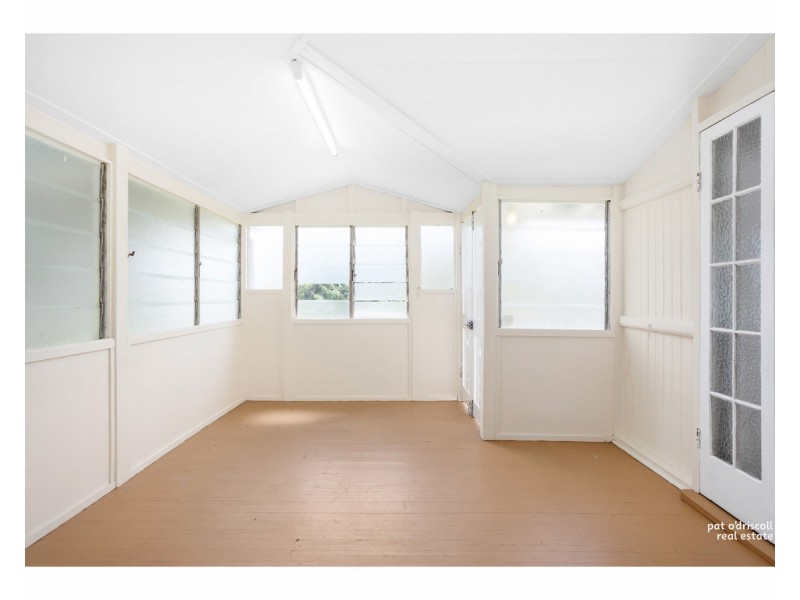 22 Face Street, Park Avenue QLD 4701