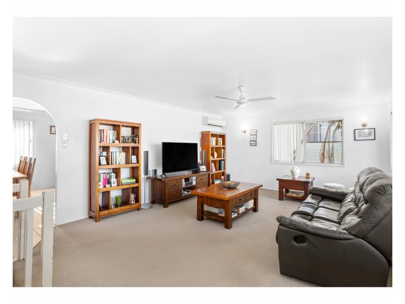 11 Dawes Street, Kawana QLD 4701