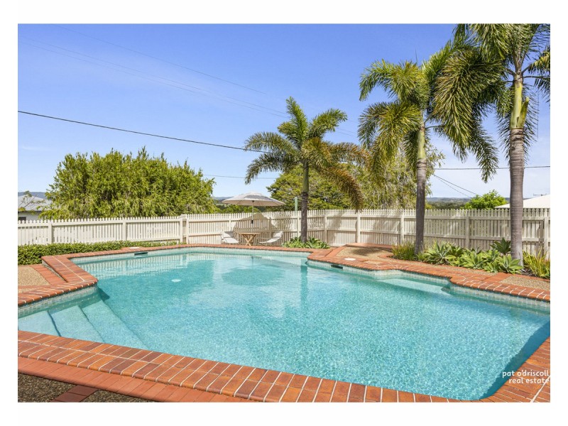 30 Nathan Street, The Range QLD 4700