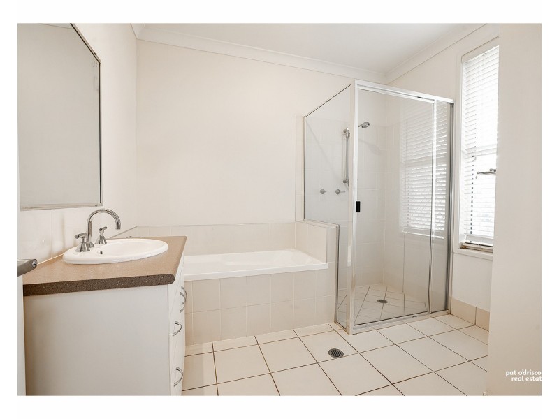 34 Lamb Avenue, Gracemere QLD 4702