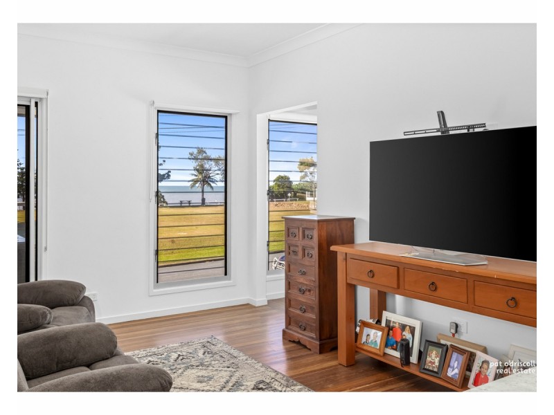 34 Cathne Street, Cooee Bay QLD 4703