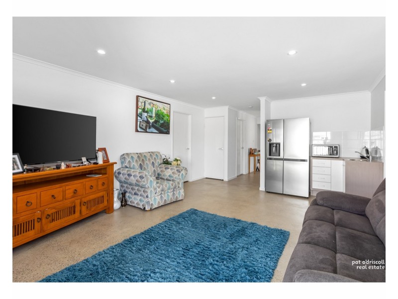 34 Cathne Street, Cooee Bay QLD 4703