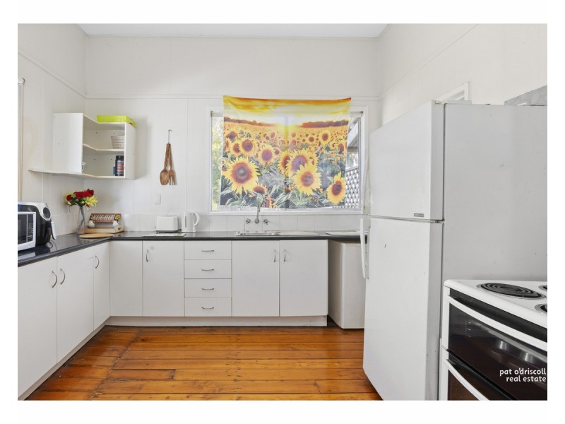 33 Nicholson Street, Allenstown QLD 4700