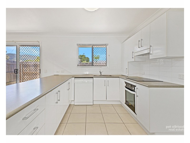 98 Leamington Street, Berserker QLD 4701