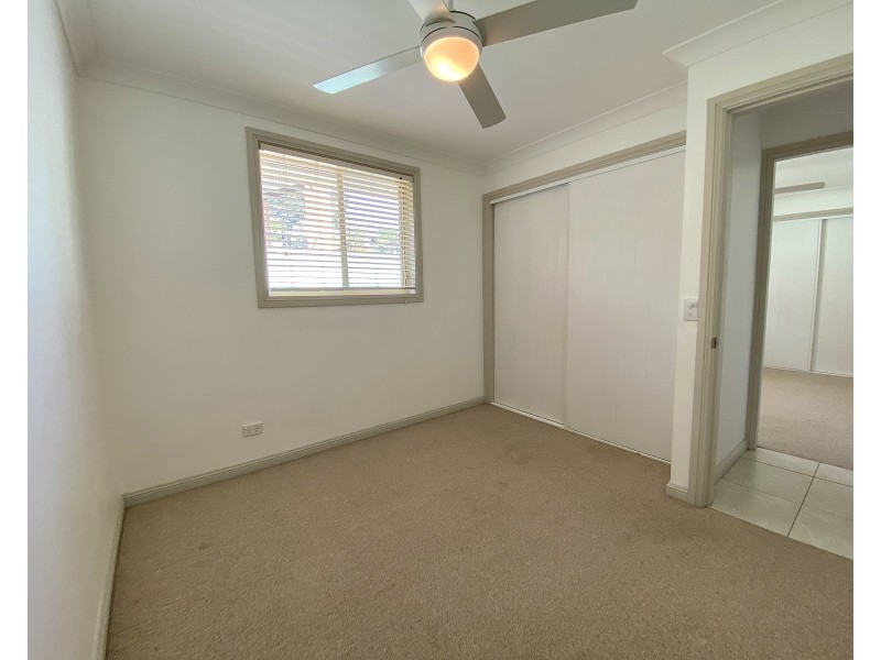 2/24 Hillview Avenue, Dungog NSW 2420